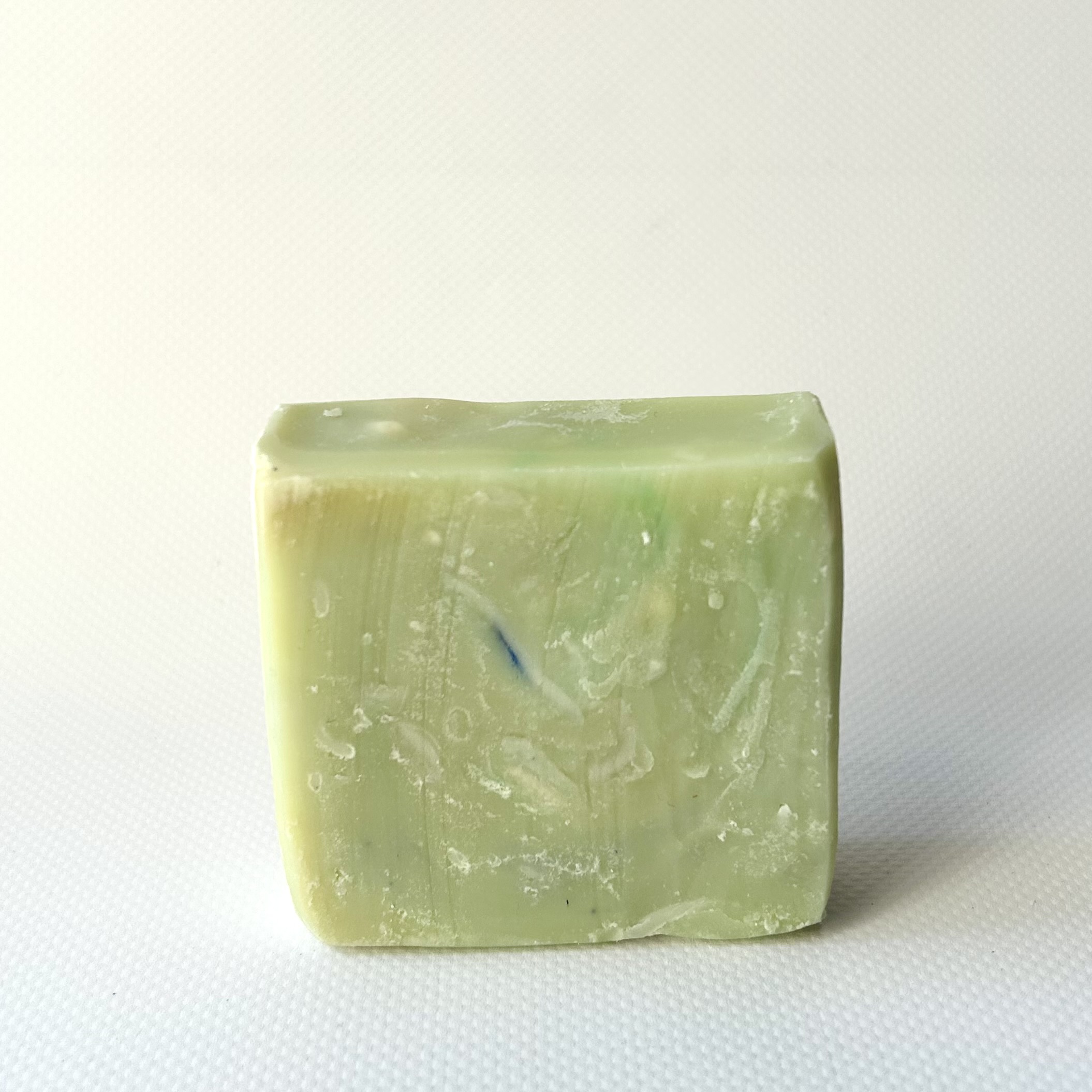 Savon artisanal à la canne de Noël – Image 4